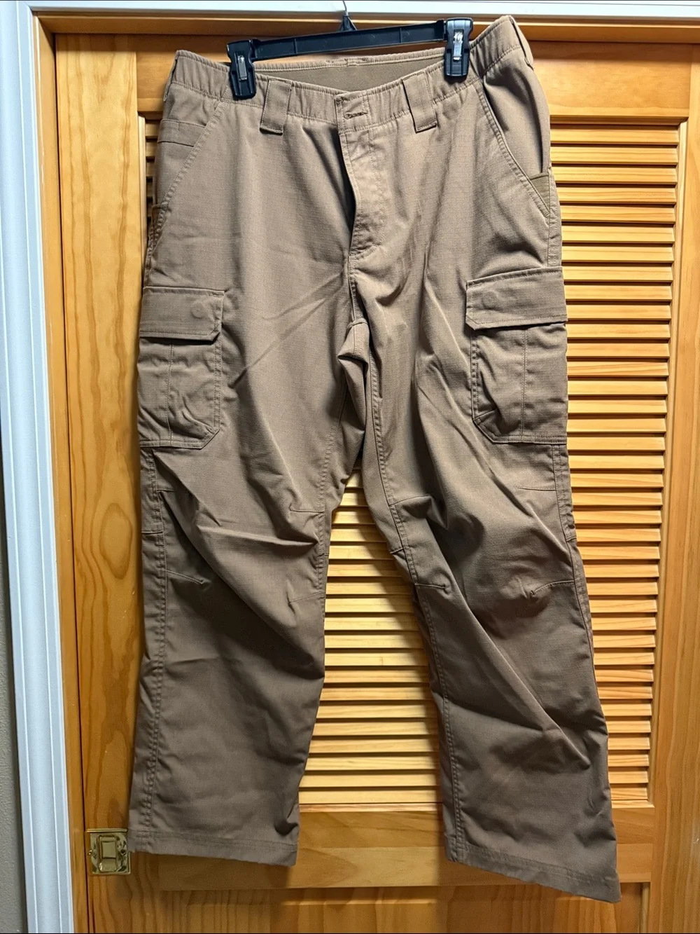 Under Armour Men’s Cargo Pants in Light brown- Tactical Utility Workwear 36x30